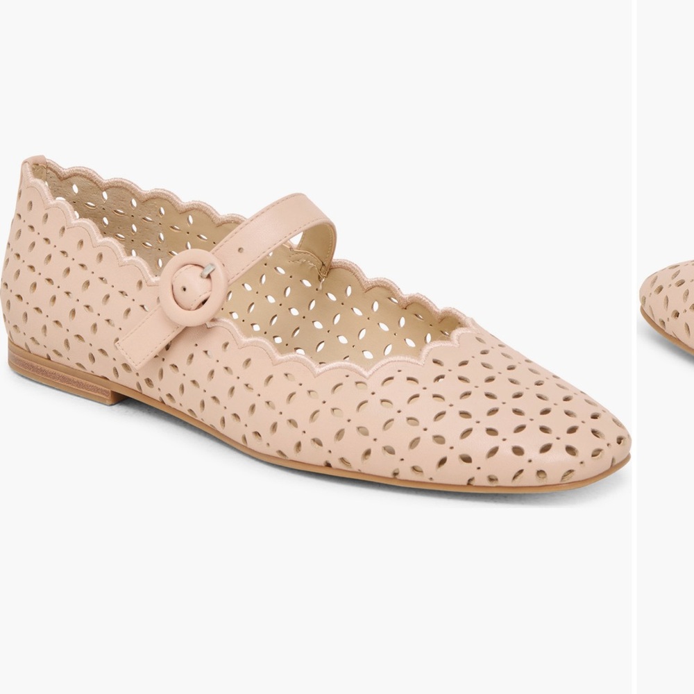 Dolce Vita Cream Flats with Scalloped Design